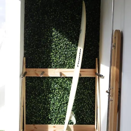 Supertubos Terrace アパート